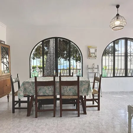 Chalet Casa Serra Cerca De Playas Y Calas De